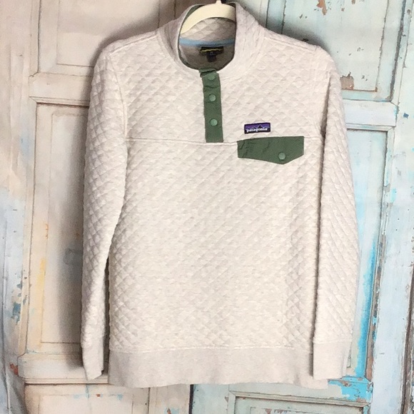 Patagonia Sweaters - Patagonia Quilted Pullover Cream/ Olive ~ XS
